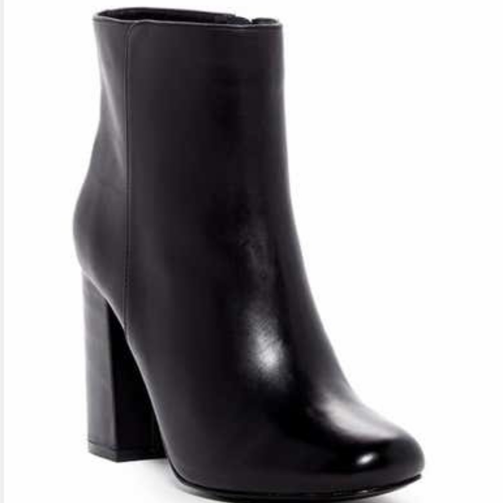 Charles David - Leather Bootie - Size 8